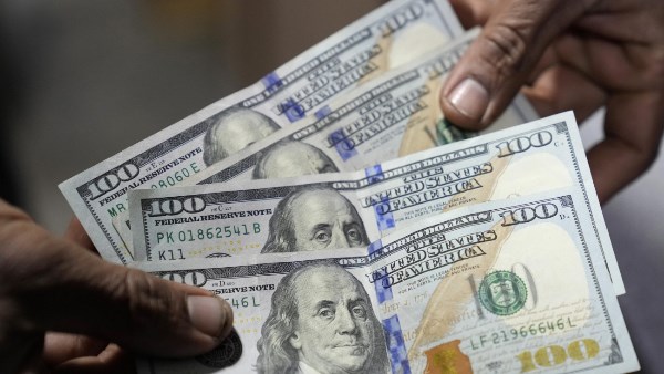 سعر الدولار الأمريكي