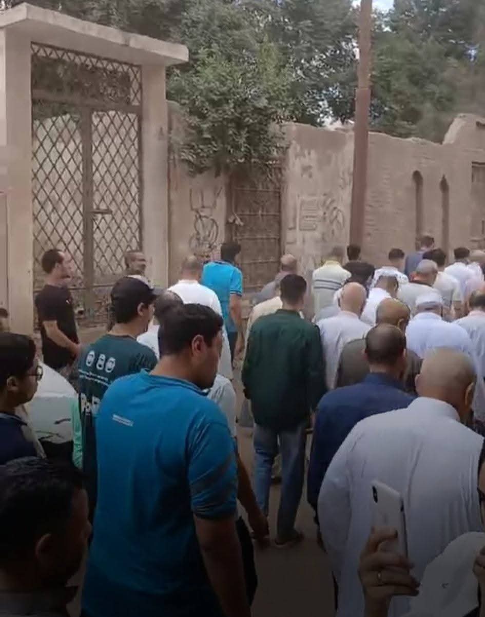 صورة لجنازة أحمد عبد الفتاح عتمان