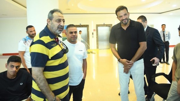 مجدي عبد الغني ينشر صوراً من زيارته لحسن شحاتة