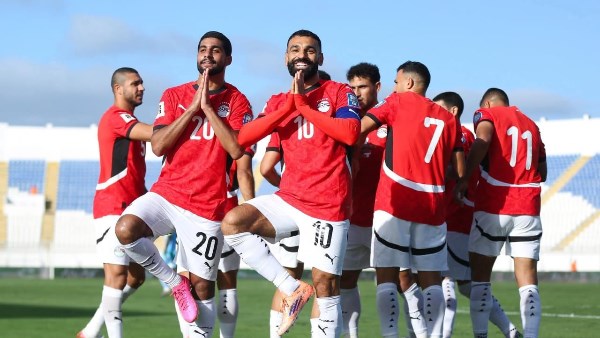 اتحاد الكرة يخطط لمفاجأة مالية لنجوم منتخب مصر بعد تأهلهم للمونديال