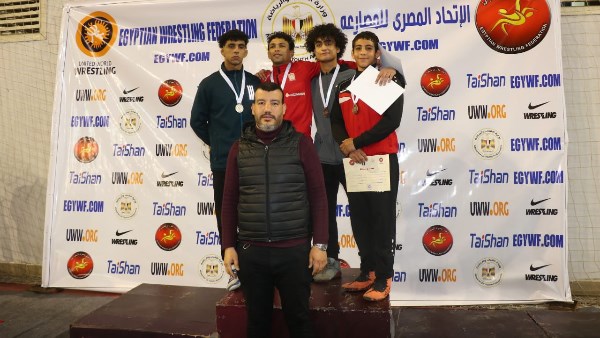 اليابانية كينجو، بطلة الأولمبياد في المصارعة، تعلن اعتزالها