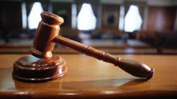 تأجيل محاكمة 12 متهماً في قضية قتل شخص ومحاولة قتل آخرين بطوخ