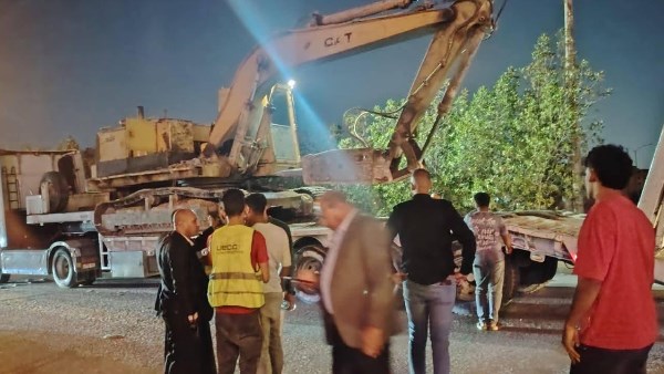 جهاز مدينة 6 أكتوبر يوقف أعمال صب مخالفة ويتخذ الإجراءات القانونية اللازمة