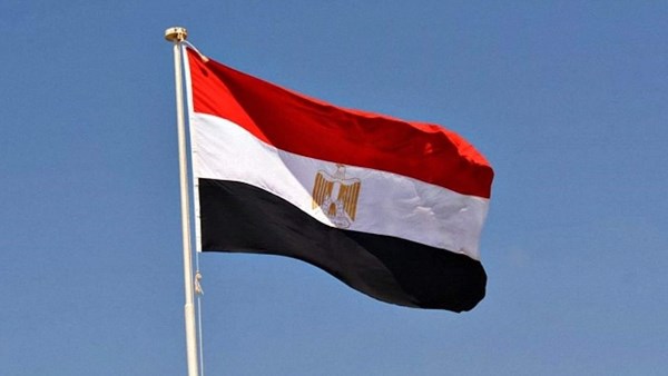 ستاندرد آند بورز ترفع التصنيف الائتماني لمصر إلى B مع مستقبل مستقر