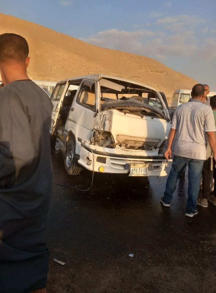 حادث انقلاب ميكروباص